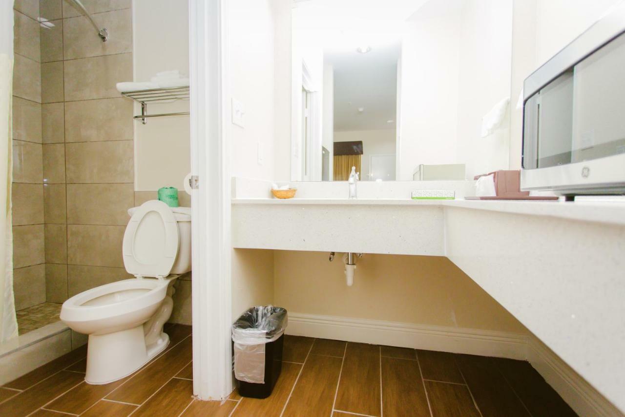Scottish Inn & Suites Baytown Dış mekan fotoğraf