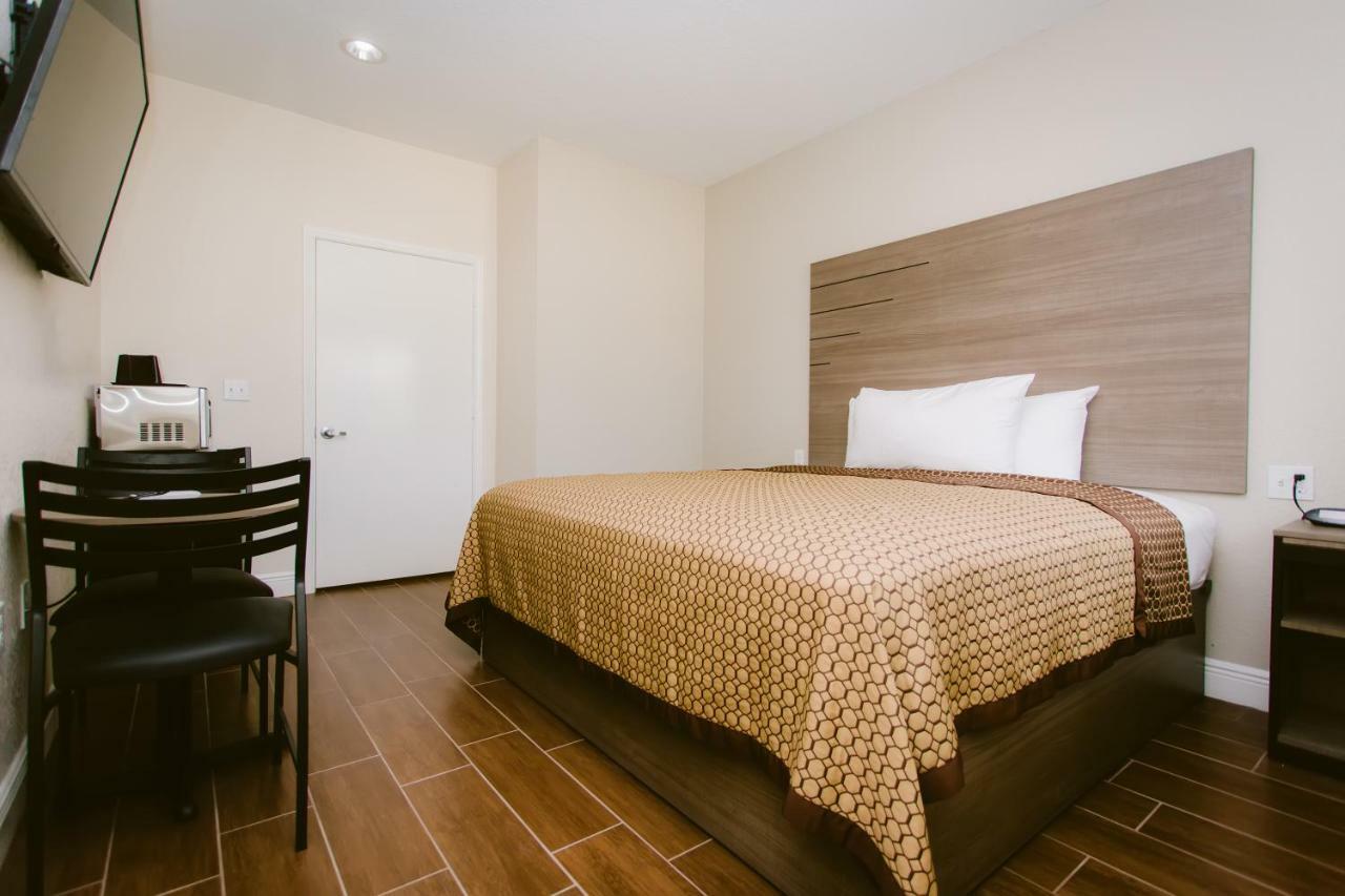 Scottish Inn & Suites Baytown Dış mekan fotoğraf