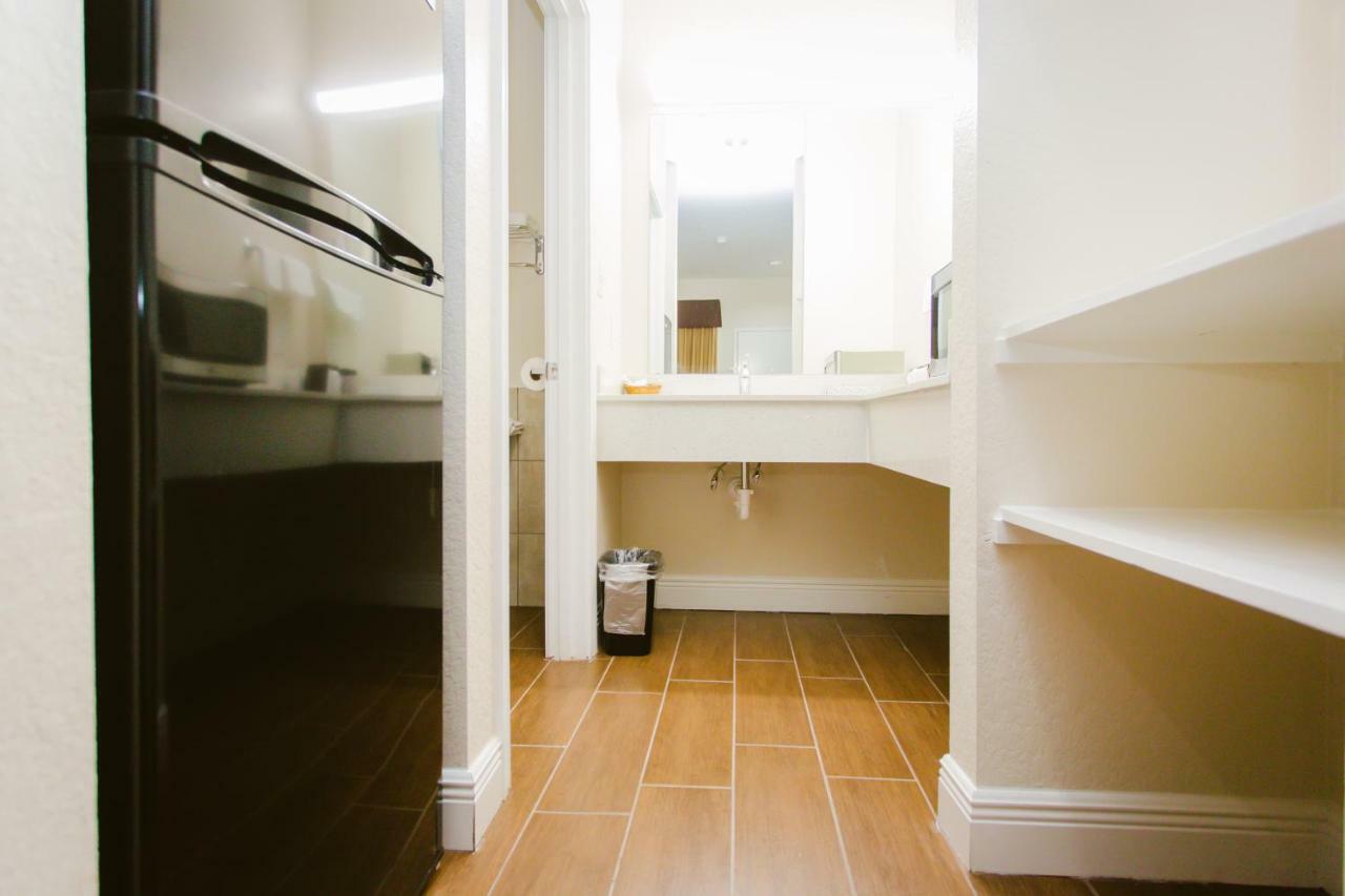 Scottish Inn & Suites Baytown Dış mekan fotoğraf